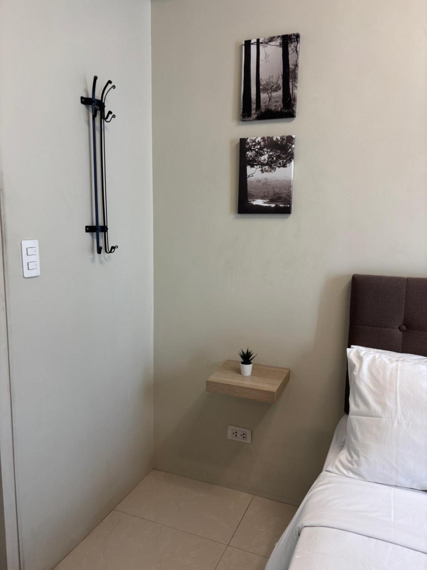 One Palm Tree Villas Short Walk Via Runway Manila Naia T3 Pasay Eksteriør billede